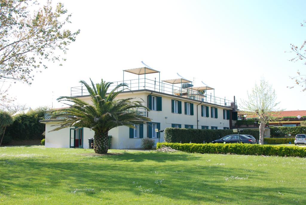 Hotel Turandot Torre del Lago Puccini Dış mekan fotoğraf