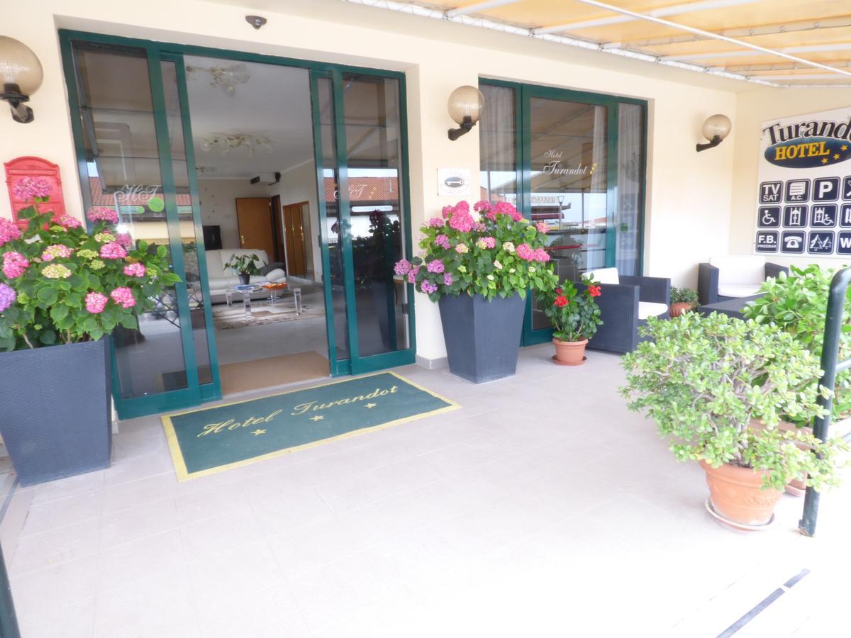 Hotel Turandot Torre del Lago Puccini Dış mekan fotoğraf